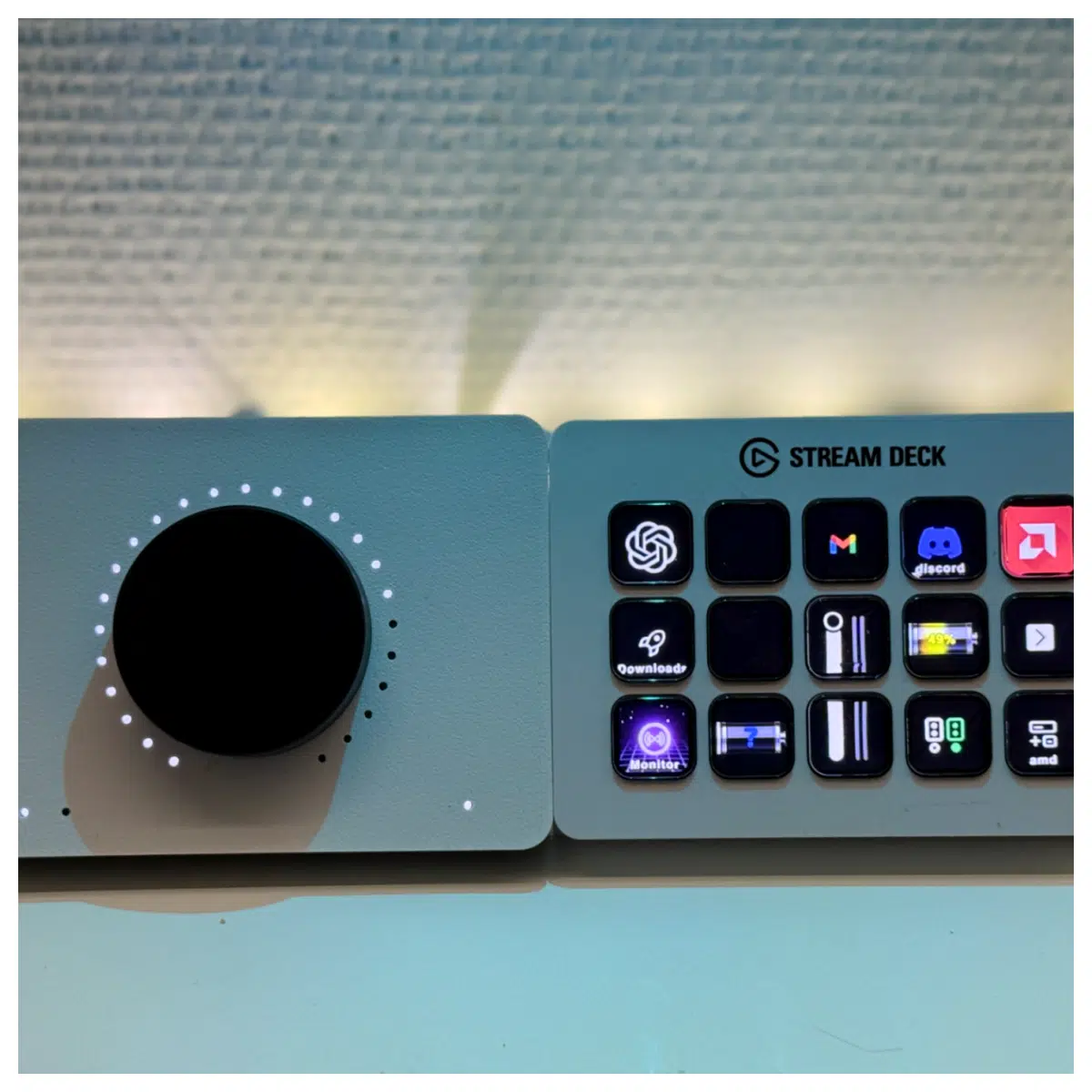 XLR Panel Audio Interface Waveform Monitor Professional Audio Equipment Signal Processing Microphone Connection Recording Devices