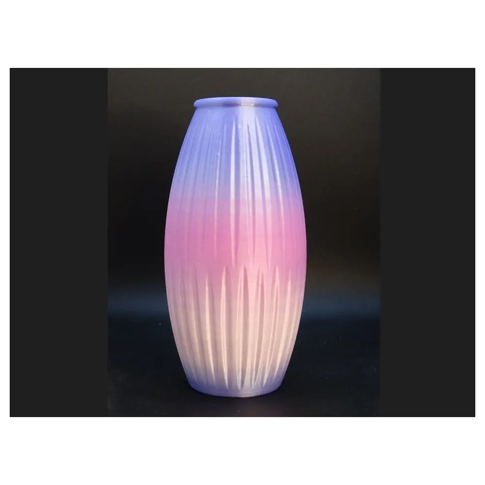 Ribbed Vase Delicate Design Decorative Item Handicraft Home Decor Art Piece Ornament