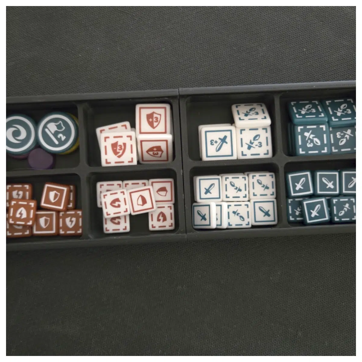 Heaven Rift Beast Pack Coin Box Storage Box with Lid Collection Box Beast Pack Collectible Toy Storage