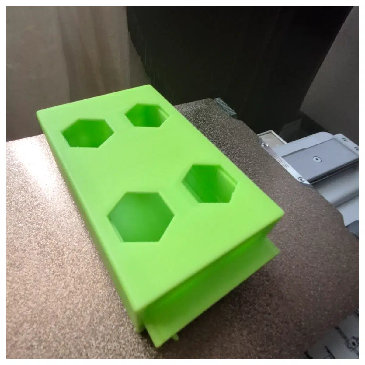Box Mobile Phone Stand Car Desktop Phone Holder Phone Card Case Phone Protection Box Phone Accessories Mobile Stand