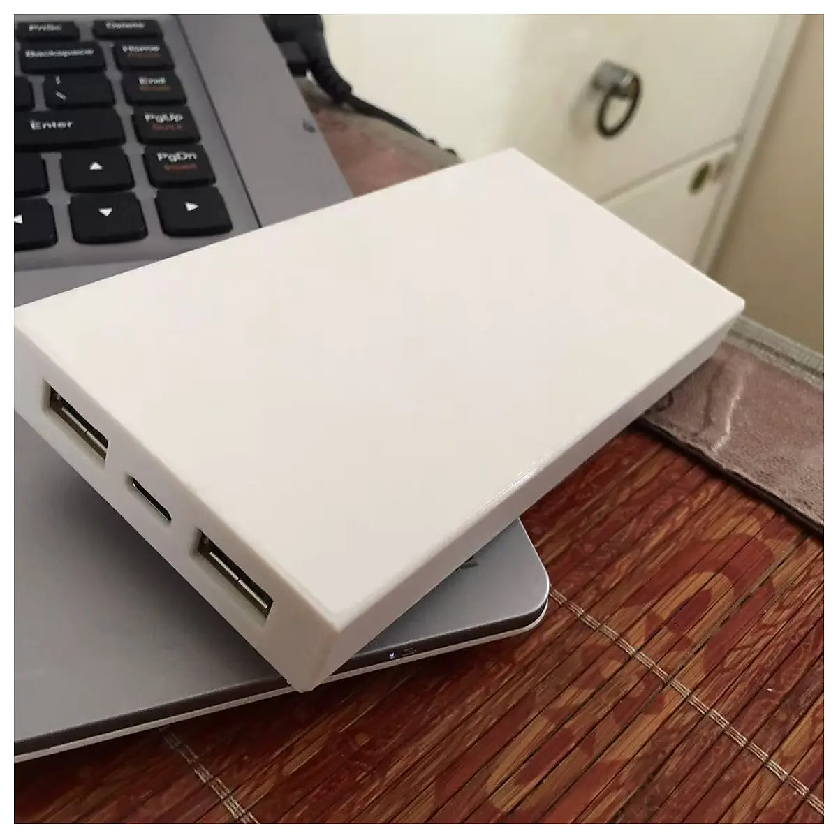 Fast Charging Power Bank Mobile Charger Portable Charger Emergency Power Outdoor Travel Backup Power Supply