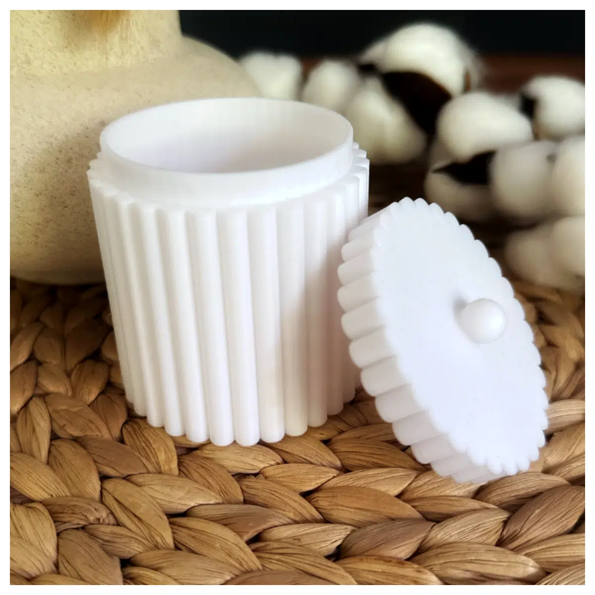 Covered Ribbed Can Sealing Can Storage Tank Industrial Container Storage Equipment Can Accessories