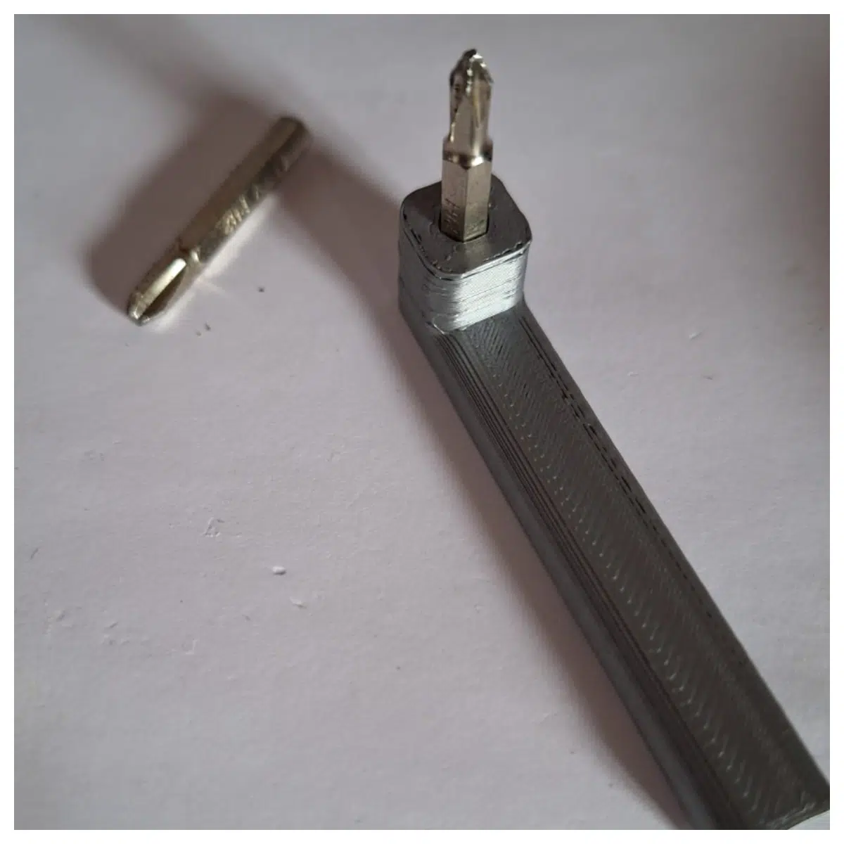90 Degree Angle Drill Bit Screwdriver Hole Punch Tool Drill Attachment DIY Drilling 90 Degree Drill Bit