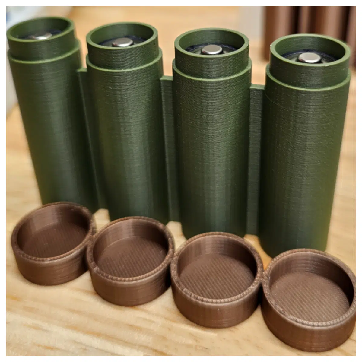 AA Battery Holder 4 Pack Battery Case Charging Case Protection Case Battery Storage 4 Battery Boxes Charging Accessories