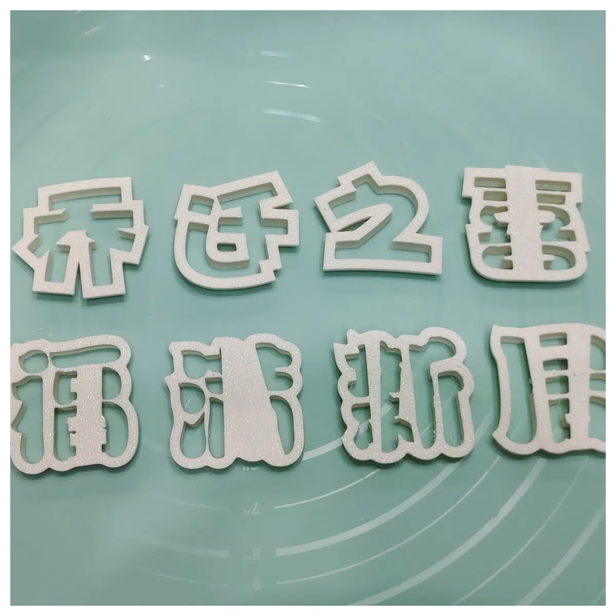 4cm Mini Miniature Figure Moving Home Decor Kids Toy Home Decoration Baby Gift Miniature Scene Home Accessories