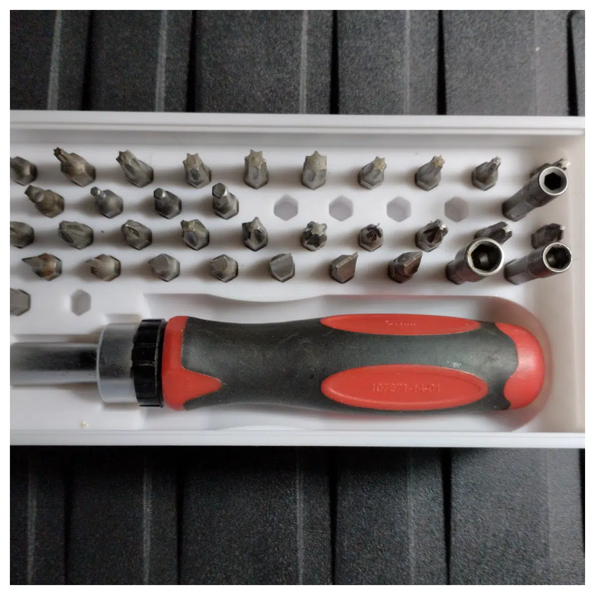 Gridfinity Screwdriver Organizer Bit Holder Storage Box Tool Storage System Desktop Organizer Screw Driver Accessories Set