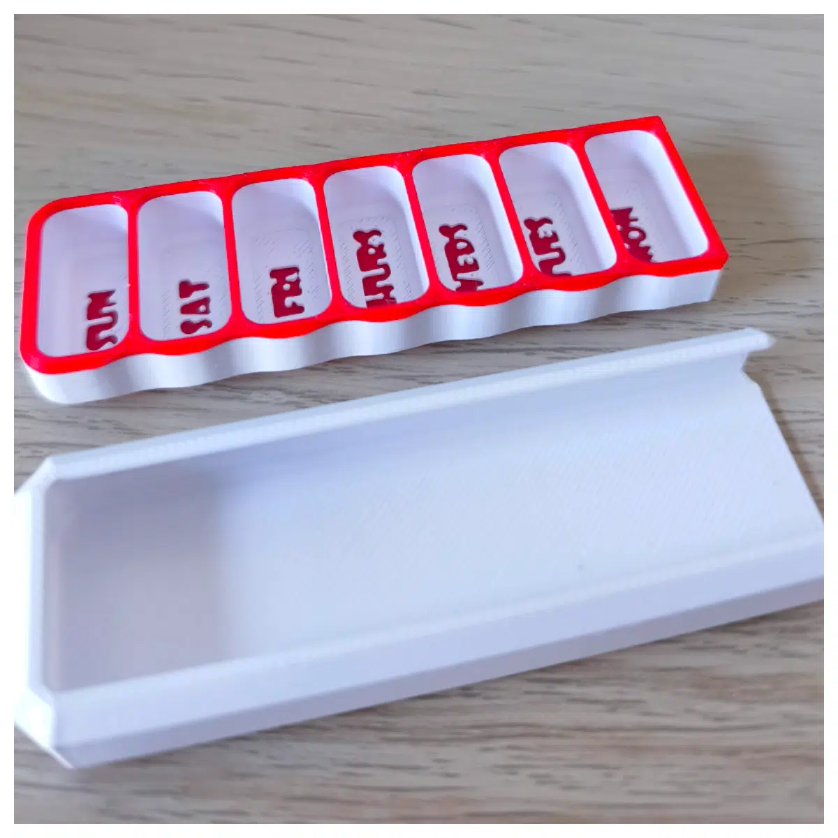 Lockable Vitamin Capsules Box 7 Day Compact Storage Container Pill Organizer Medication Box