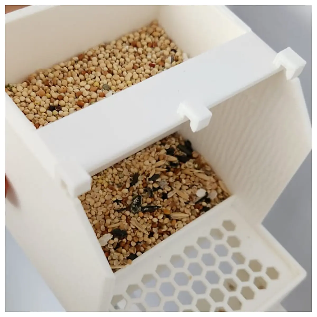 Smart Bird Feeder Waste Separator Bird Food Automatic Feeder Bird Nest Feeding Supplies