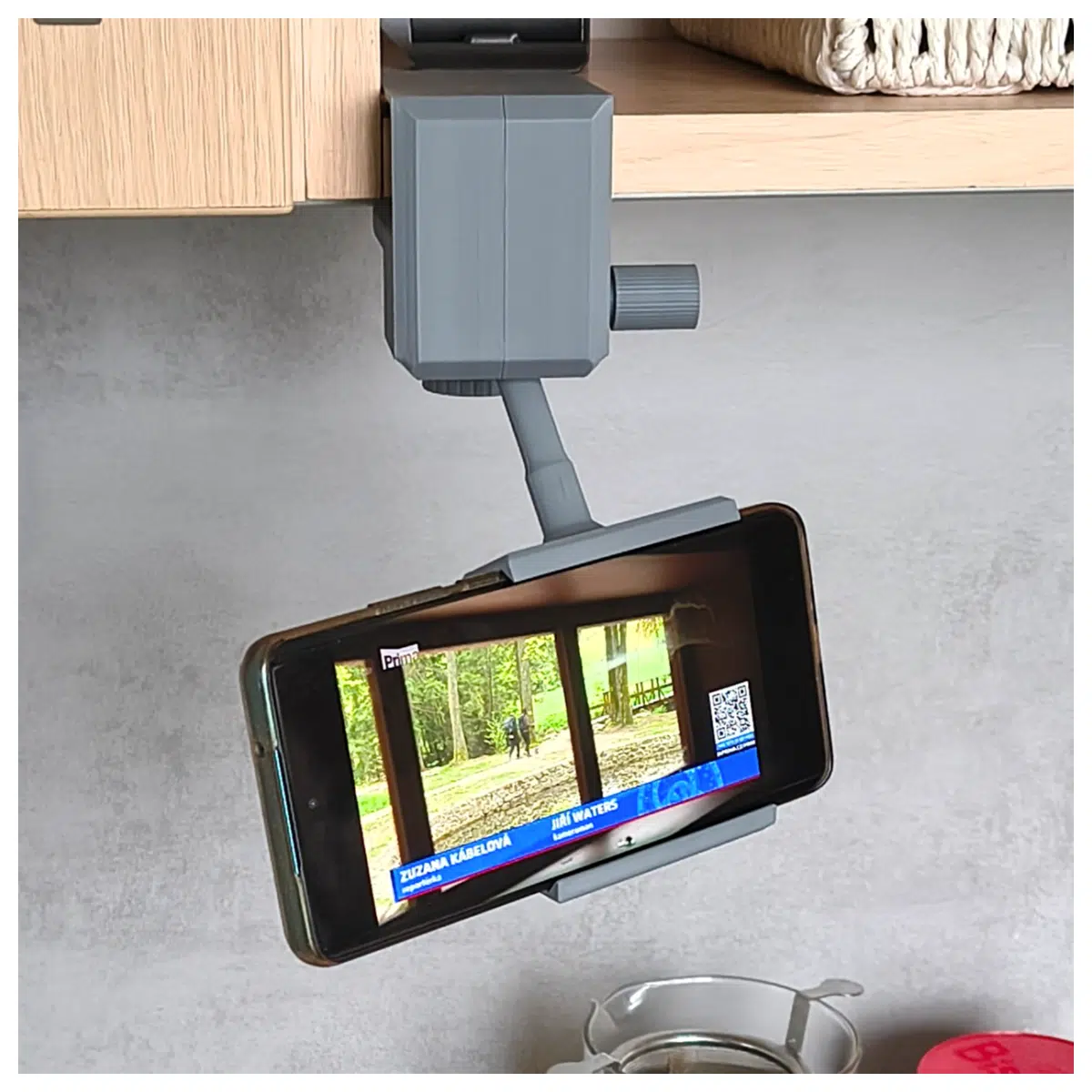 360 Universal Cabinet Desk Phone Stand Foldable Mobile Holder Phone Stand Phone Case Adjustable Phone Mount