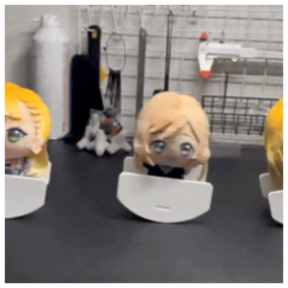 Wobbling Stand Figure Stand Display Stand Mini Wobble Support Anime Figurine Holder Chibigurumi Display Stand