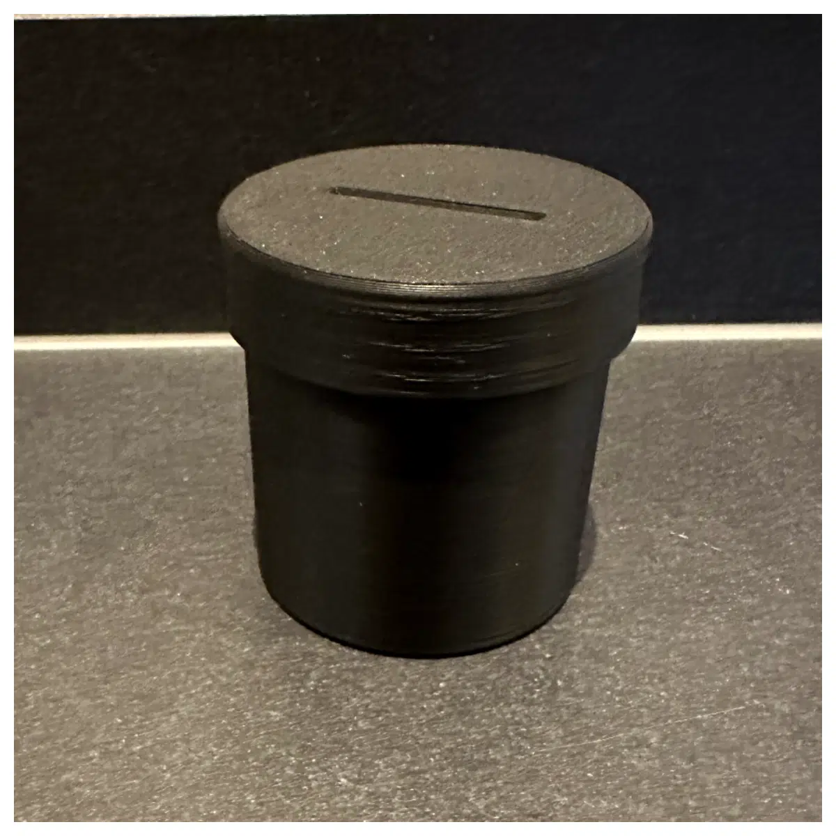 Carpet Scraper Waste Bin Cleaner Tool Removes Fibers Lint Debris from Carpets Rugs