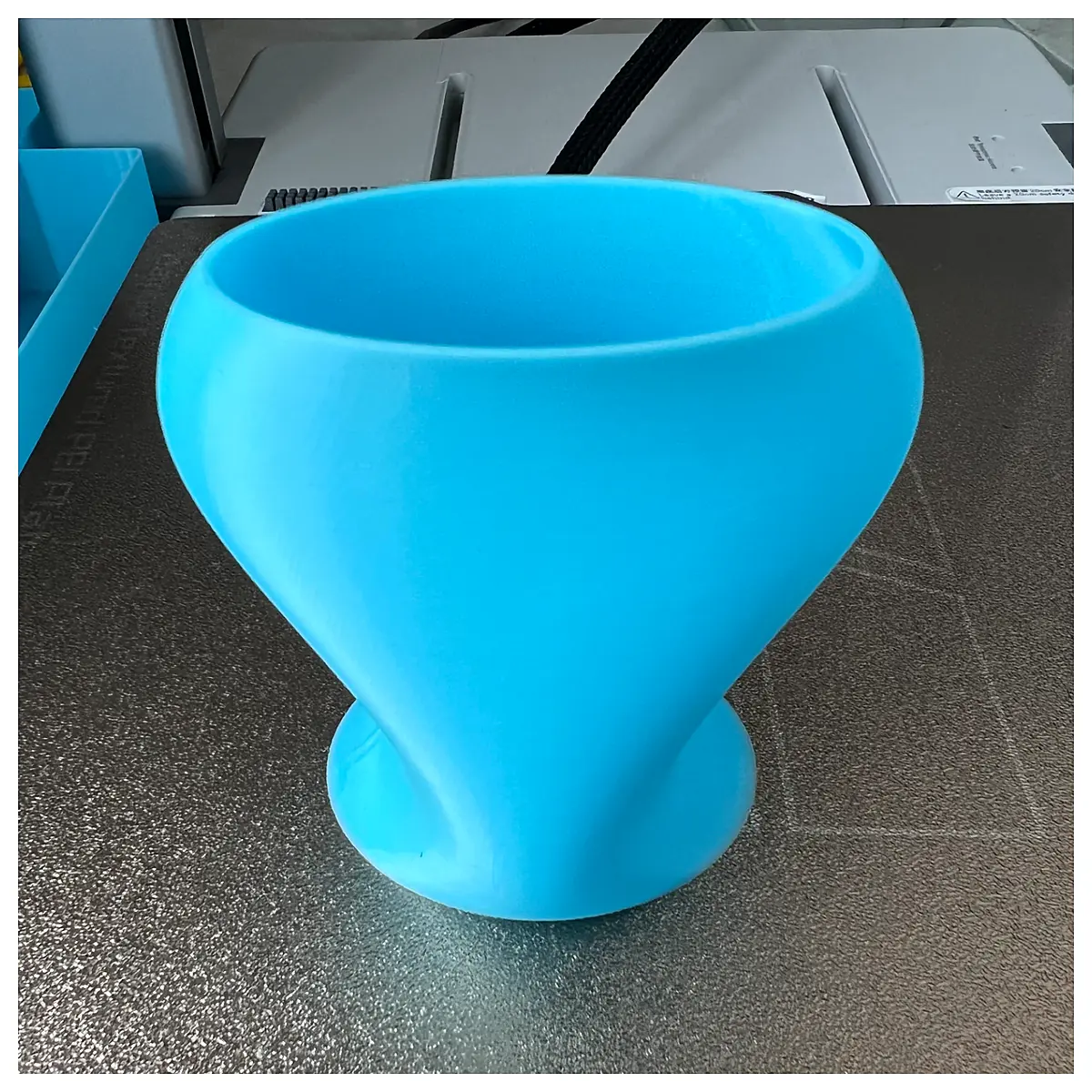 High Precision Small Tabletop Flower Vase Decorative Vase Precision Flower Holder Home Decor Creative Arrangement