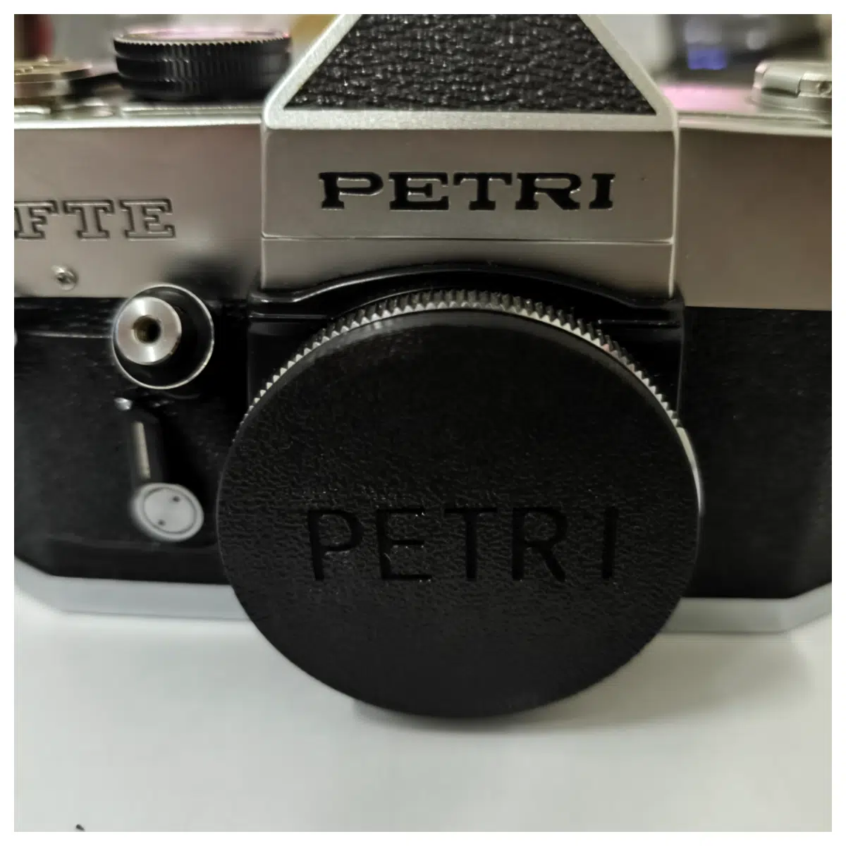 PETRI Camera Lens Cap Shade Film Camera Accessory Lens Cover Protection