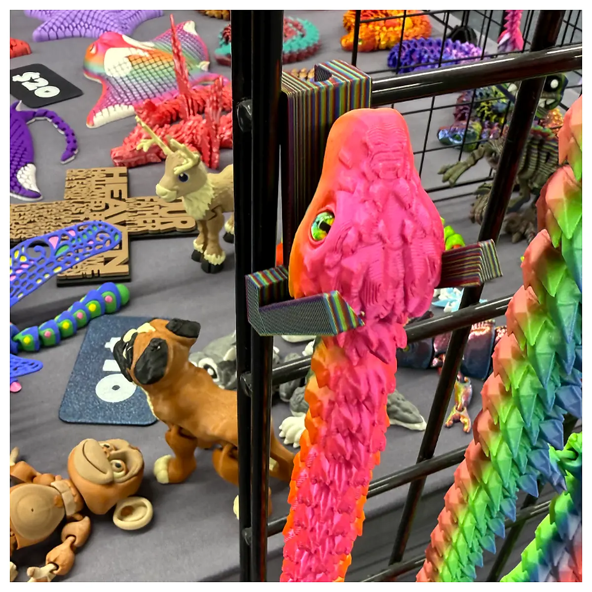 25 Inch Grid Wall Hooks Display Snake Toys Pet Figurines Creative Decoration Snake Stand