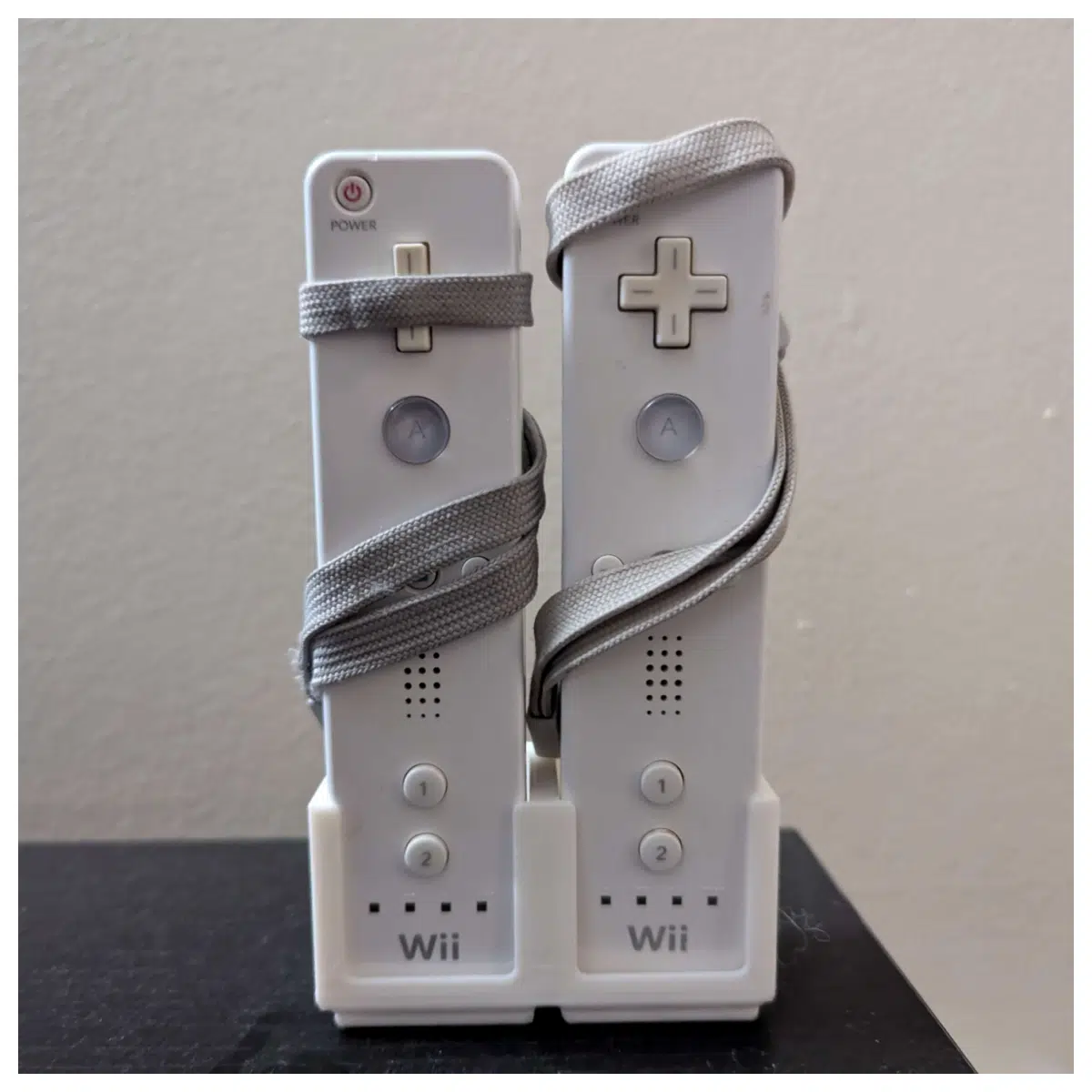Dual Wii Remote Gridfinity Organizer Storage Box Accessories for Gaming Console Toy Storage