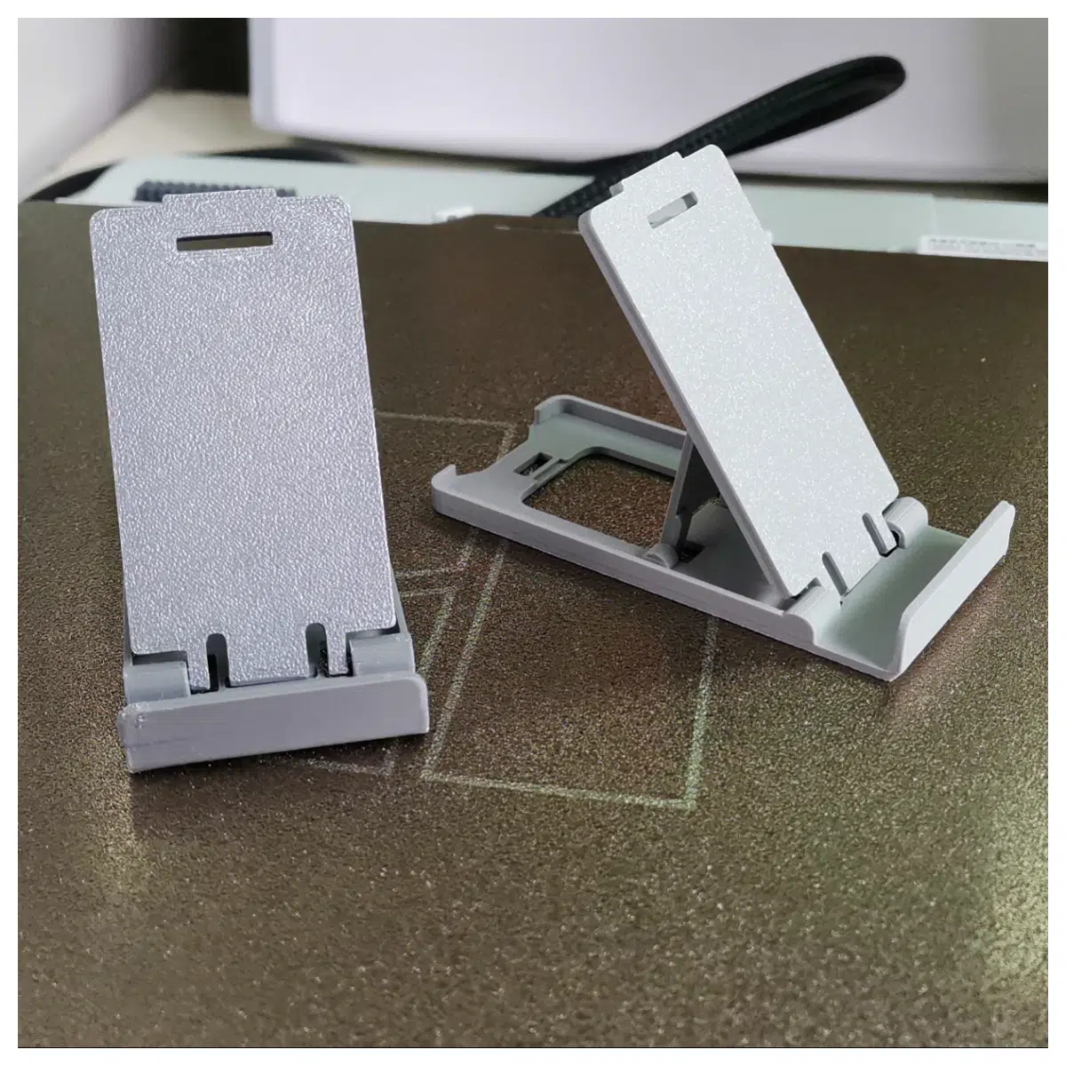 Portable Phone Stand Pocket Car Mount Mobile Stand Compact Phone Holder