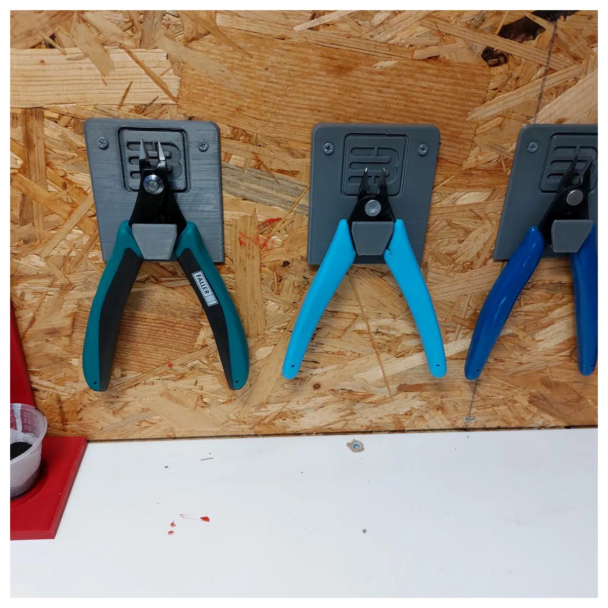 Pincer Holder Wall Mount Tool Rack Electrical Tool Support Pincer Stand Repair Tool Accessories