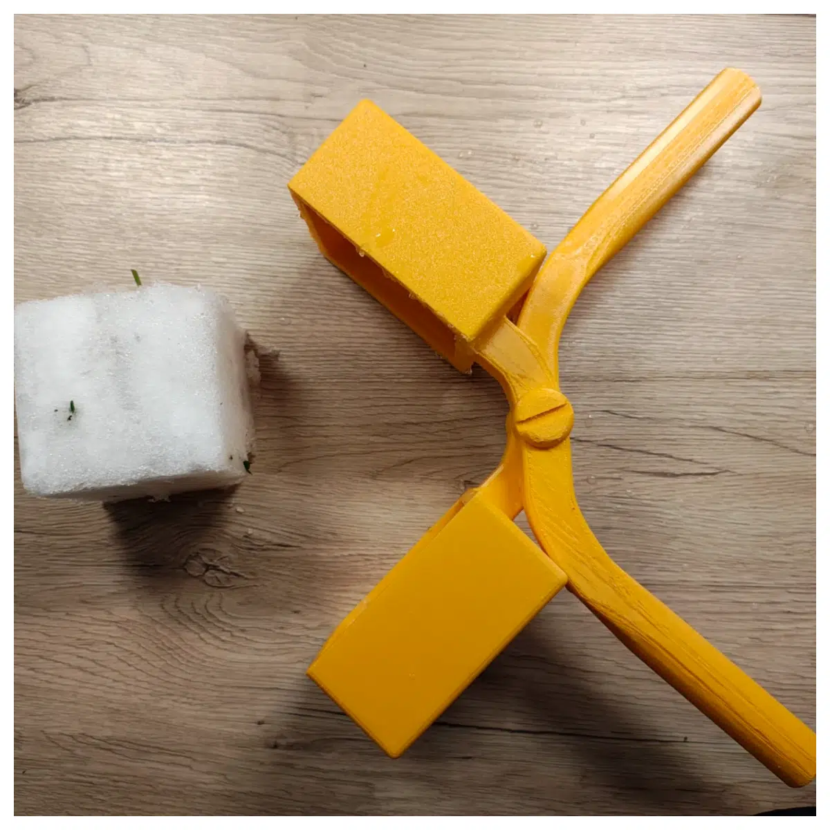 Snow Cube Maker Quickly Create Snowballs Outdoor Toys Kids Snow Toys Snow Play Accessories Ice Snow Fun