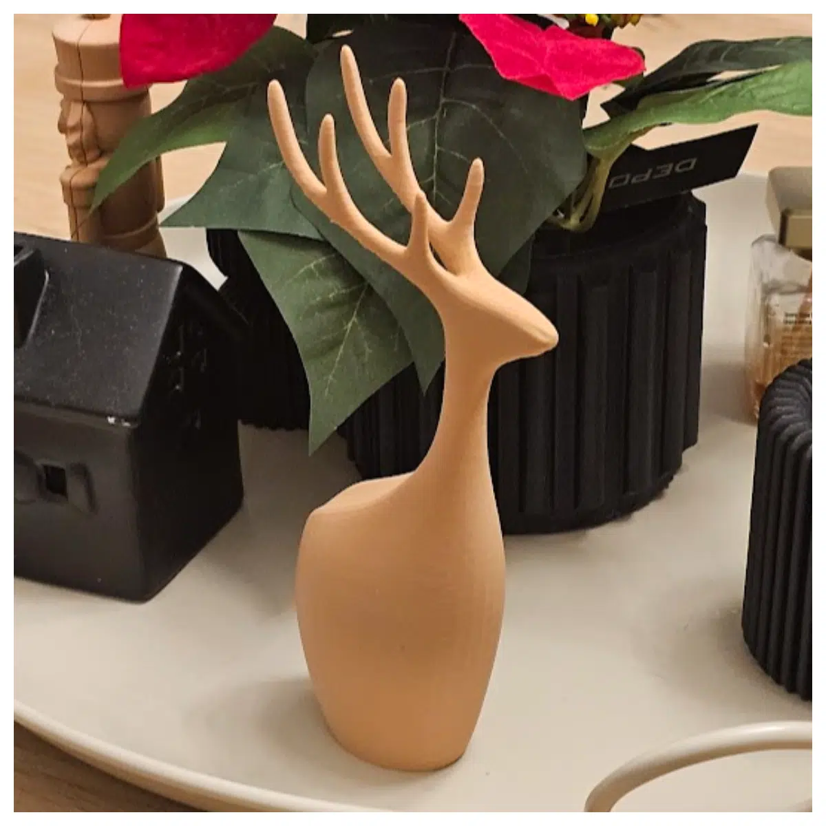 Minimalist Jasper Reindeer Nordic Wooden Decoration Home Accent Deer Figurine Scandinavian Art Decor