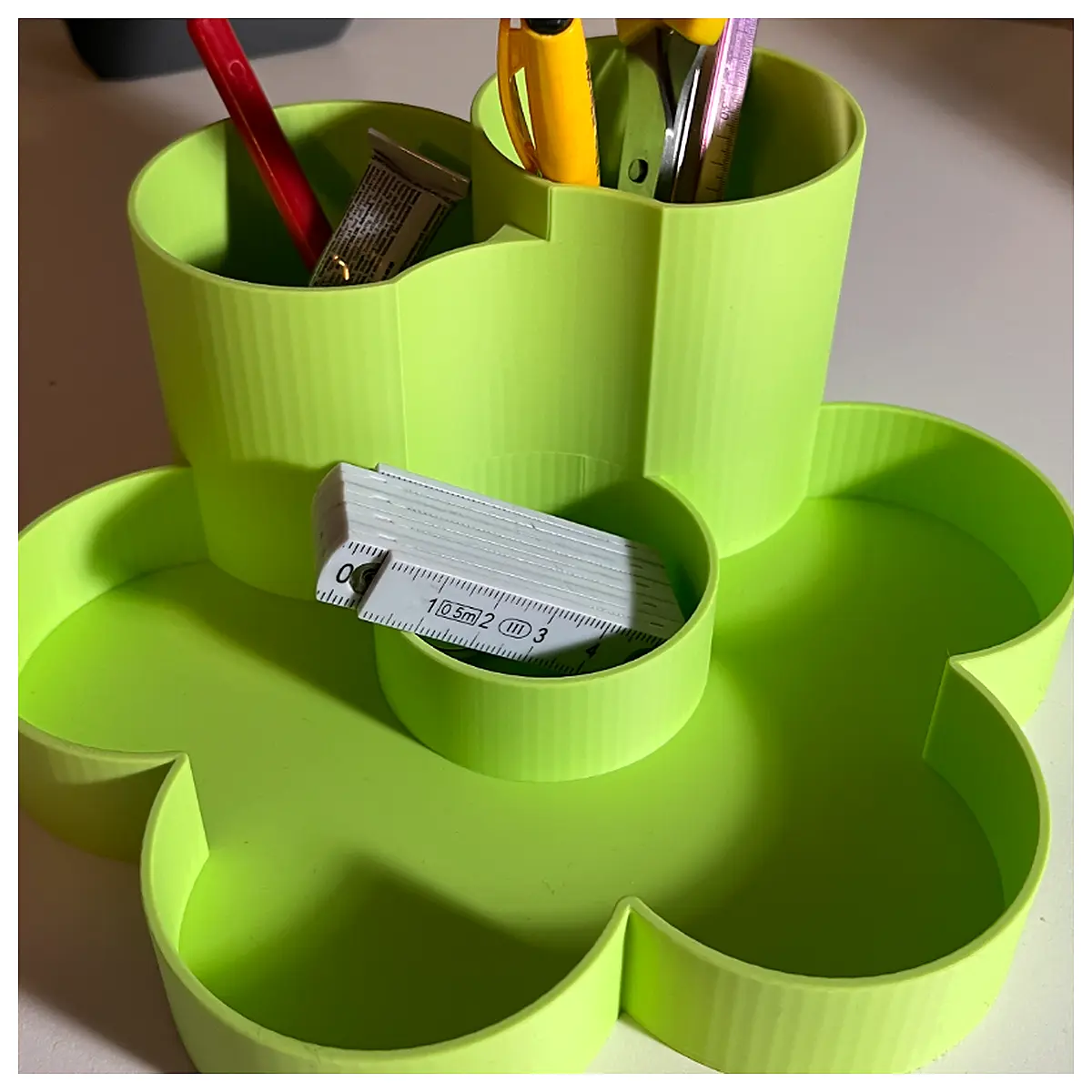 Desktop Organizer Flower Shape Desk Storage Solutions Clutter Control Office Supplies Home Organization Accessories