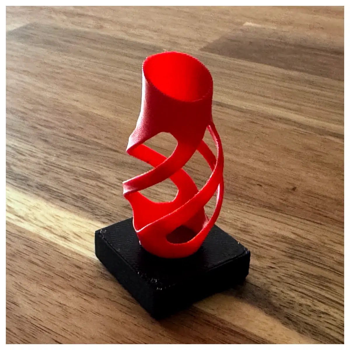 Woven Flame Vase Decorative Art Flame Flower Arrangement Home Decor Creative Gift Art Placement