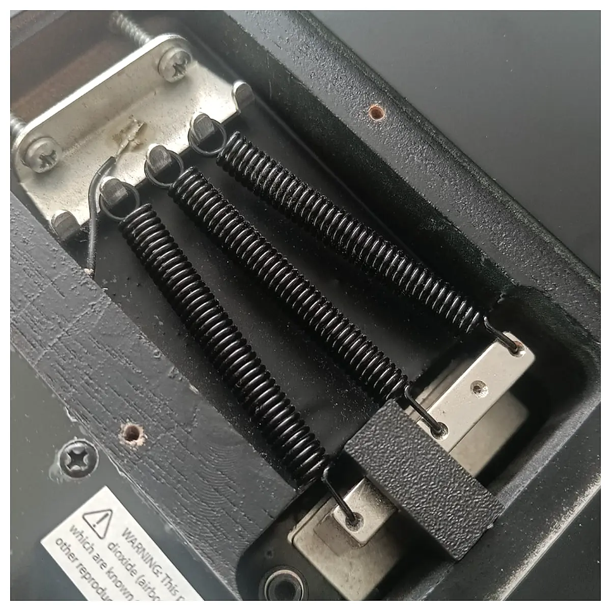 Guitar Tremolo Bridge Spring Locking System Tremolo Parts String Springs Bridge Locks Repair Bridge
