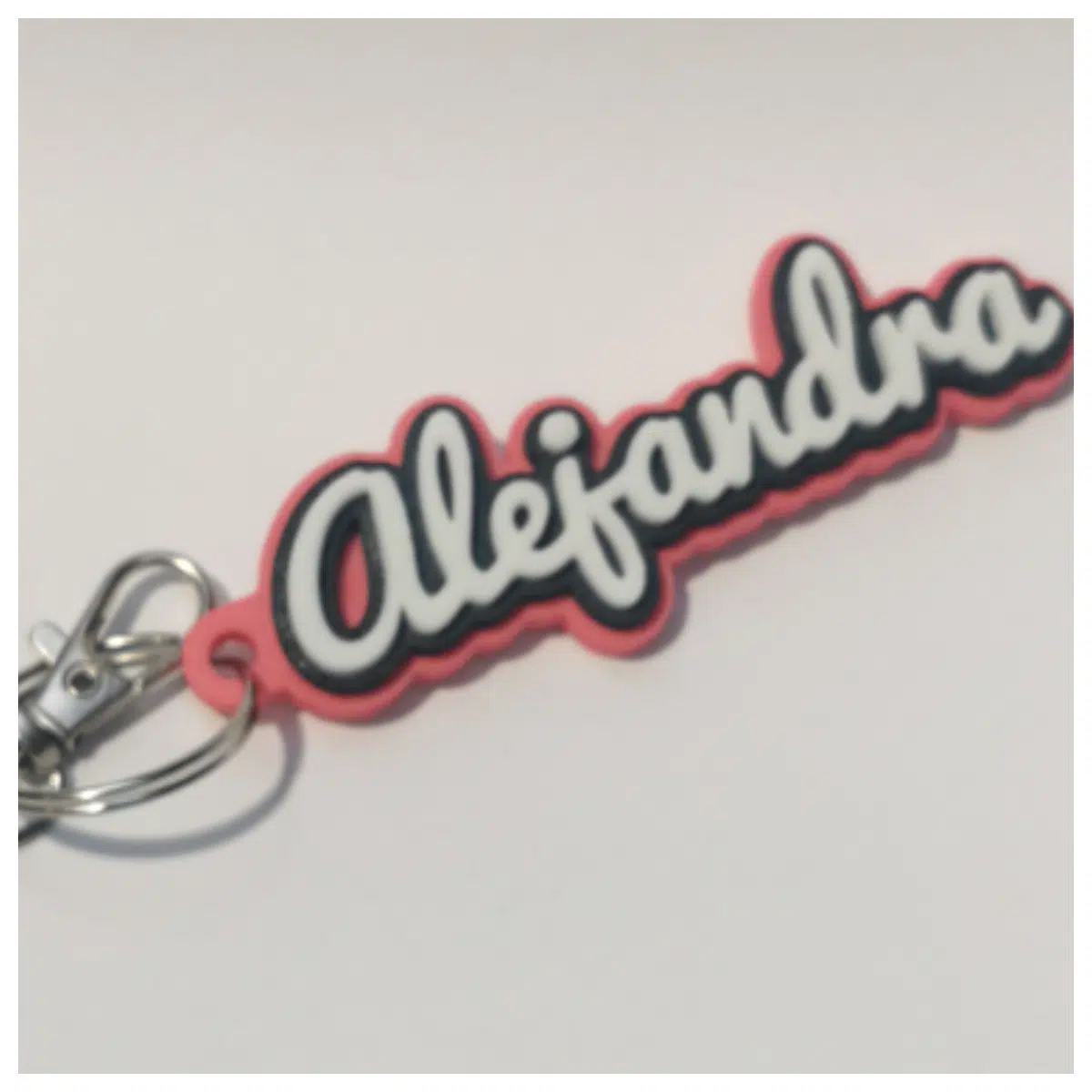 Keychains Decorative Accessories Simple Fashion Car Mobile Key Charm Memorial Friends For Family Keychains Parts