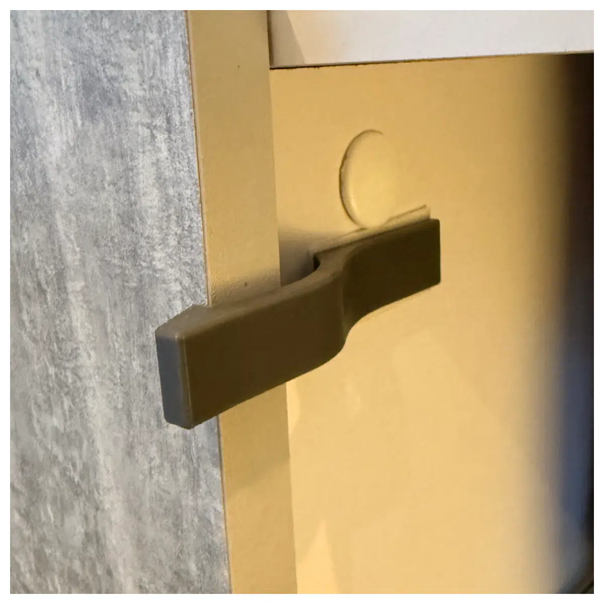 Child Safety Lock 11mm Offset Door Lock Security Child Room Lock Accessories Safety Key 11mm