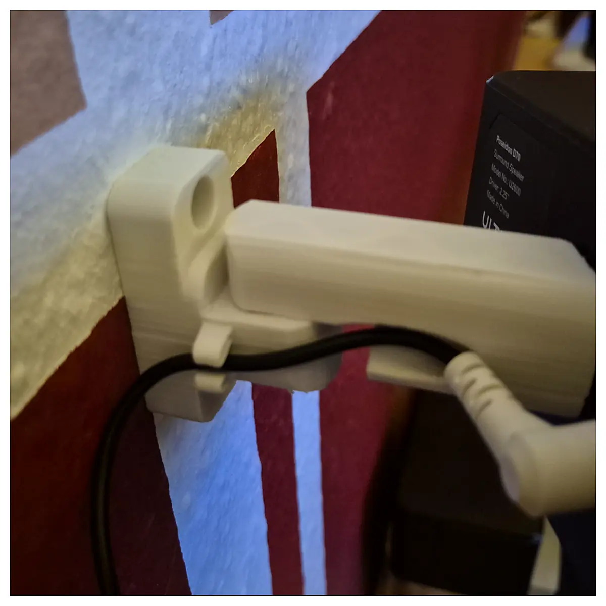 Adjustable Speaker Wall Mount Bracket Installation Hanging Support Sound Speaker Decoration