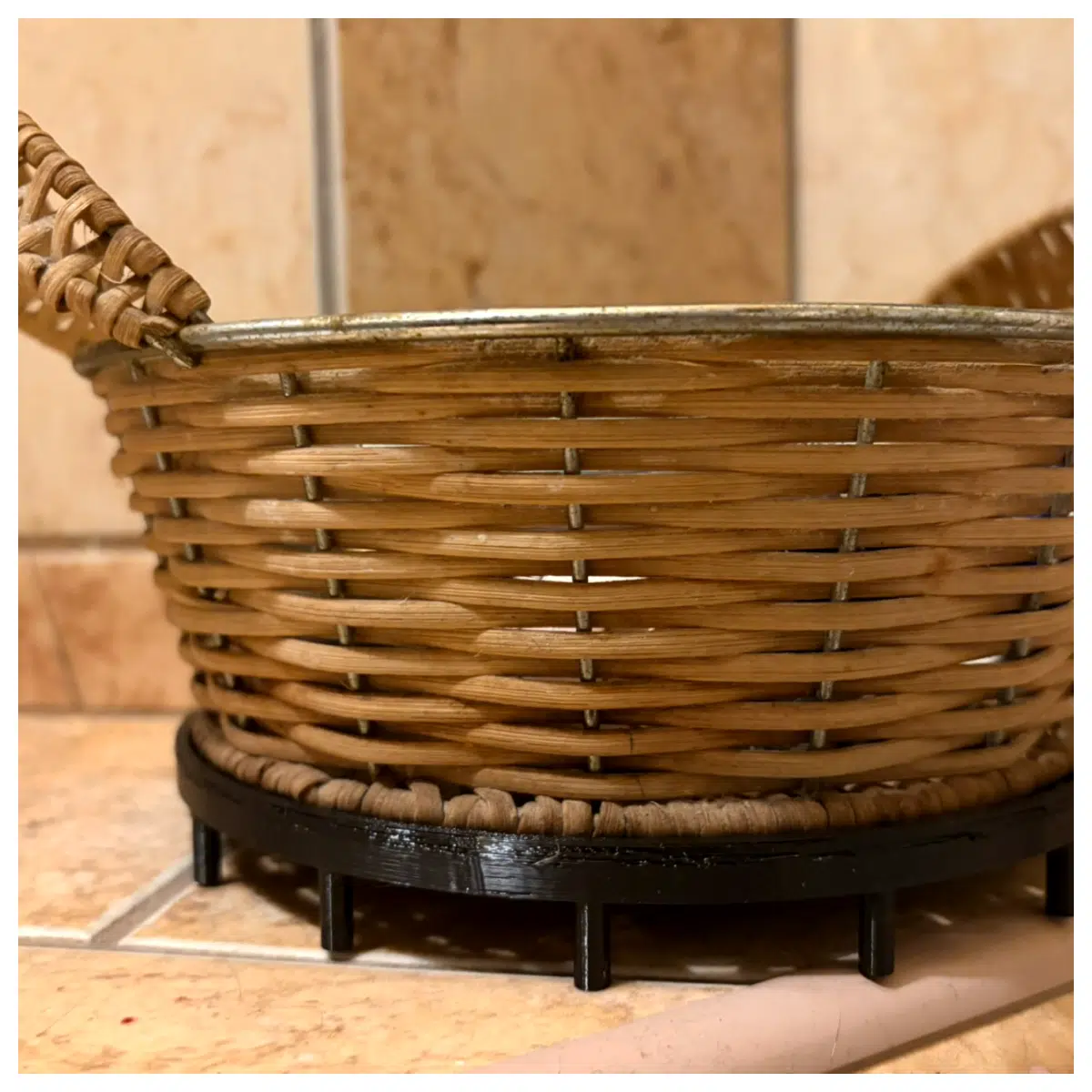 Ventilated Shower Caddy Anti Anti Rust Shower Basket Bathroom Accessories Shower Hanger Easy Installation