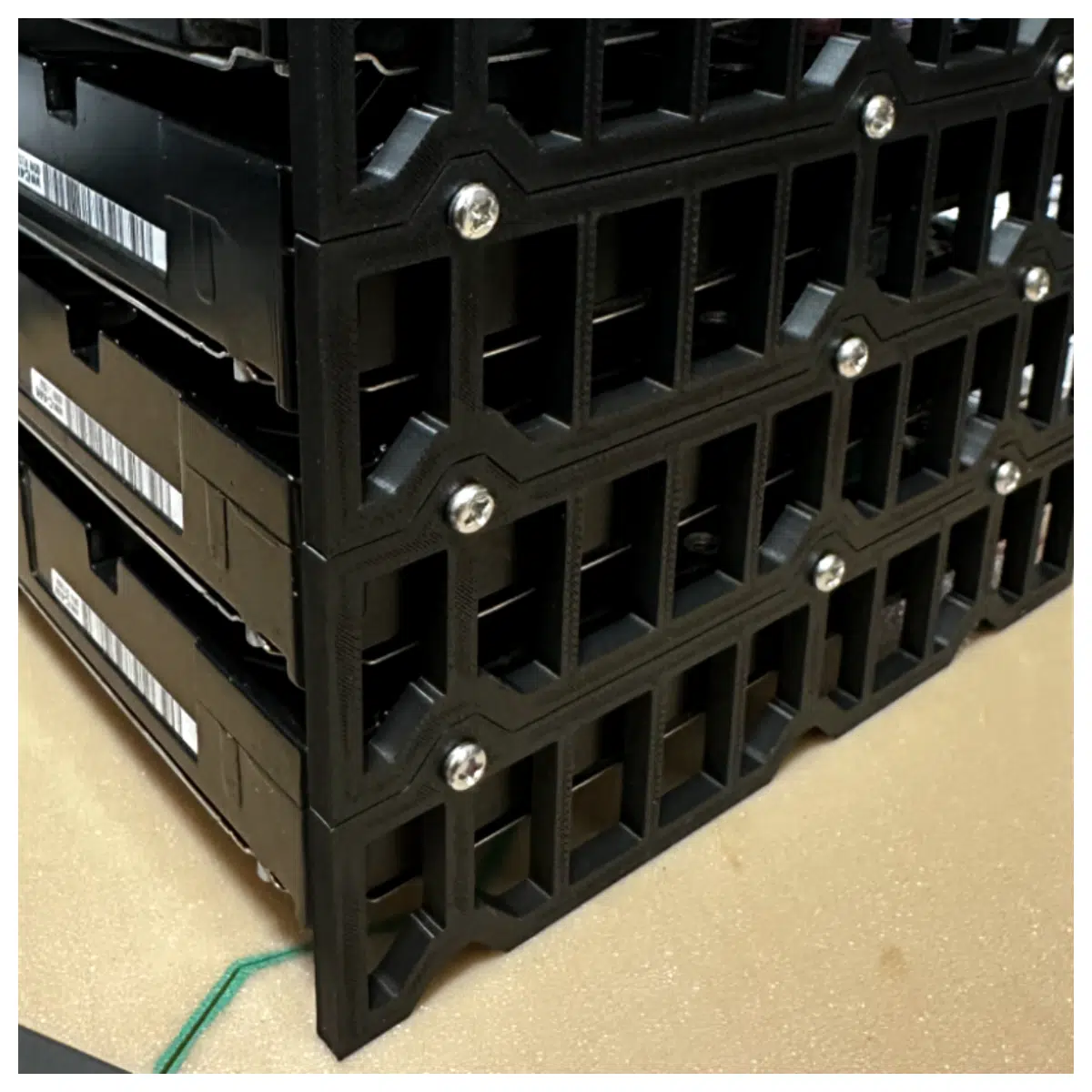 35 Inch HDD Rack Layered Stand HDD Shelf Storage Rack Computer Hard Drive Tray Multi Layered Rack 35 Inch