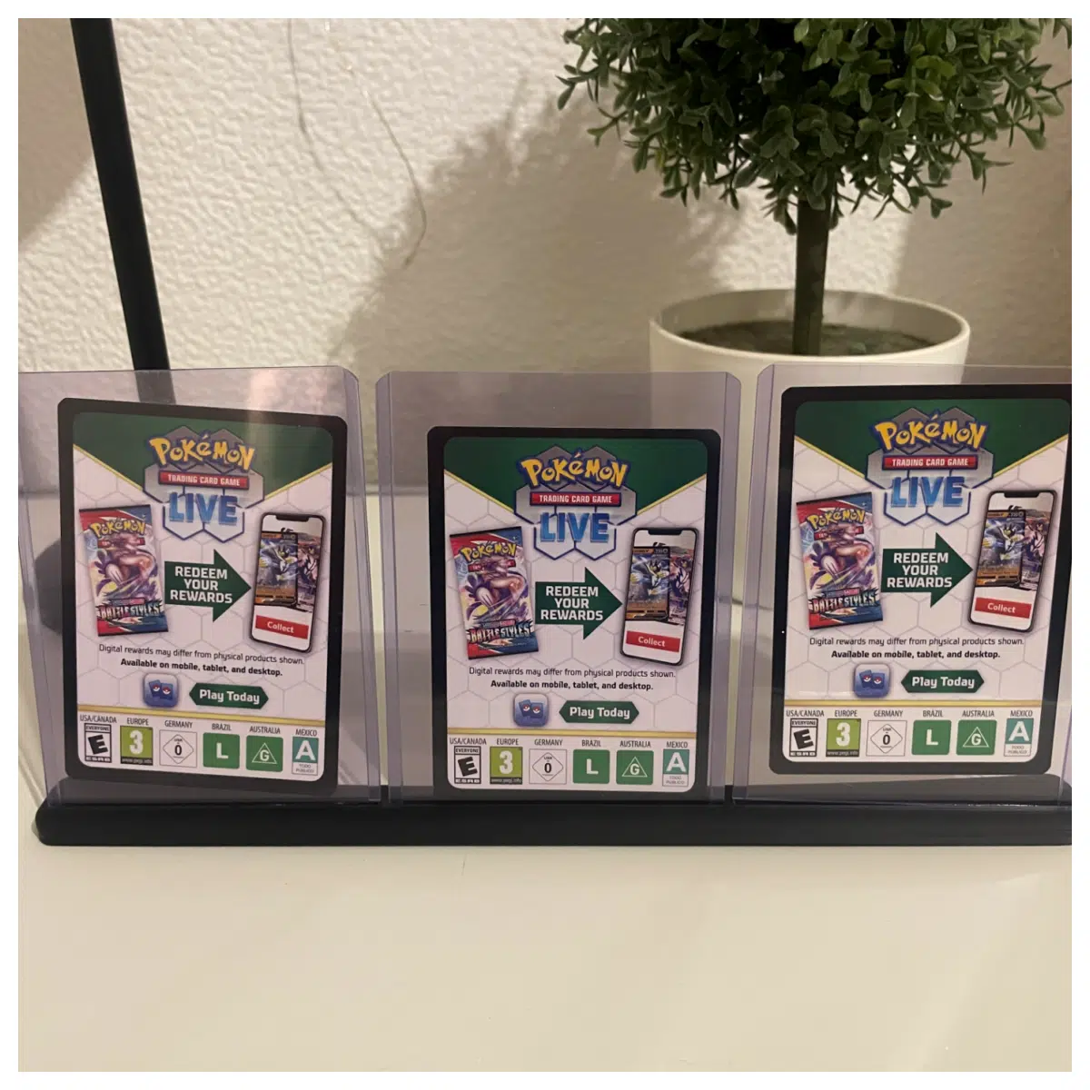 TCG Card Stand Display Rack 3 Card Brick Stands TCG Game Display for Card Collection Showcase