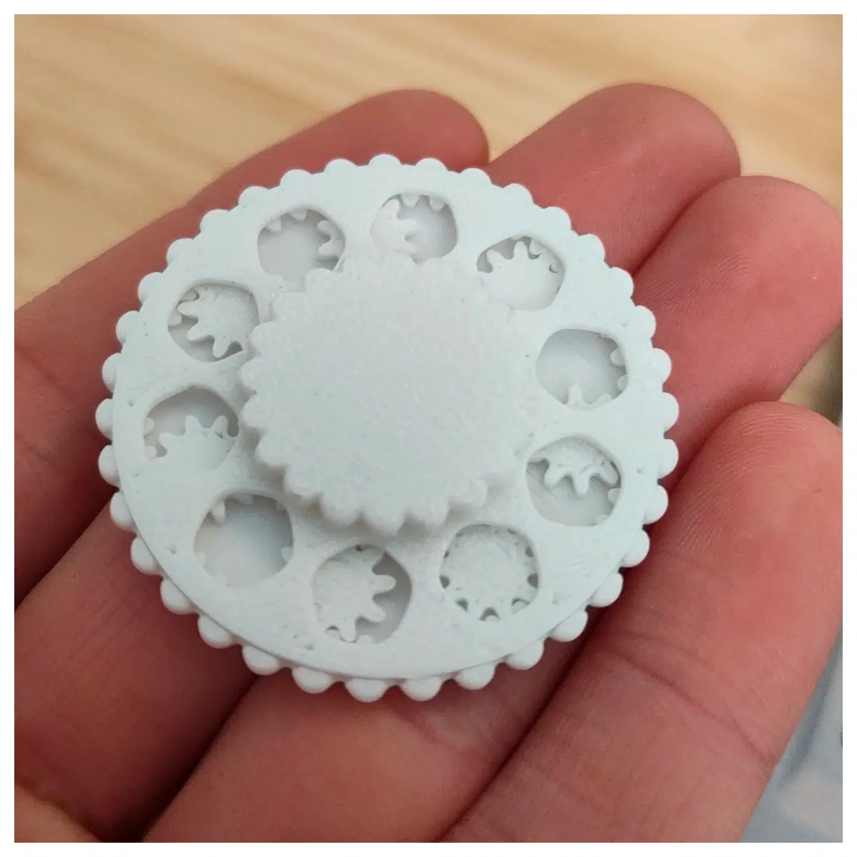 Ultra Thin Silent Stress Relief Toy 20 Minutes 5g Fidget Toy Anxiety Relief Office Desk Small Item