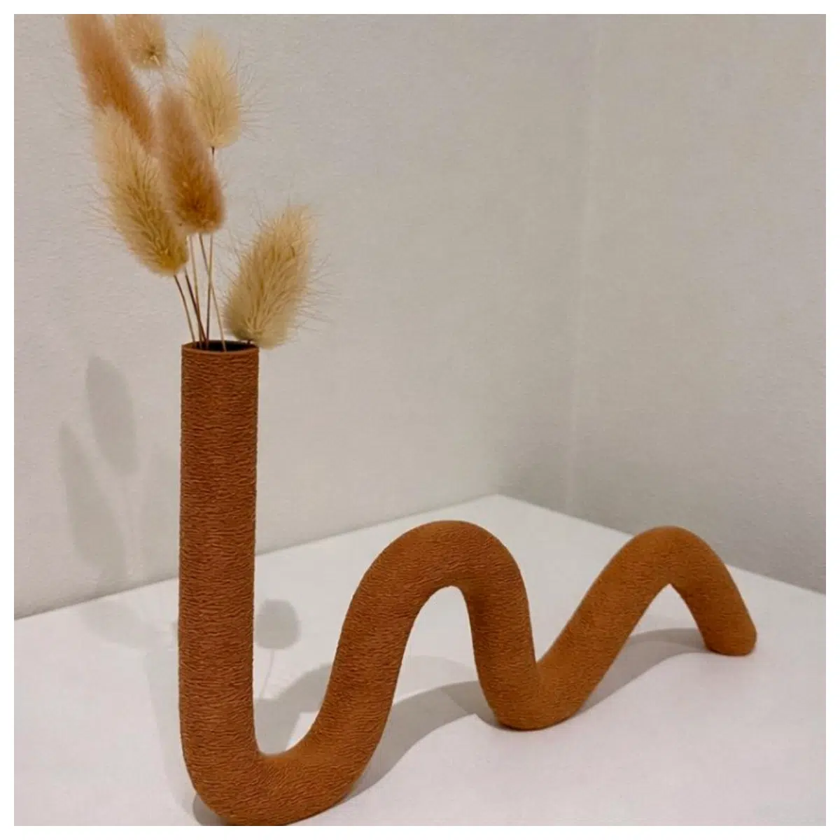 Modern Wave Vase Ceramic Decorative Item Home Decor Art Vase Creative Gift