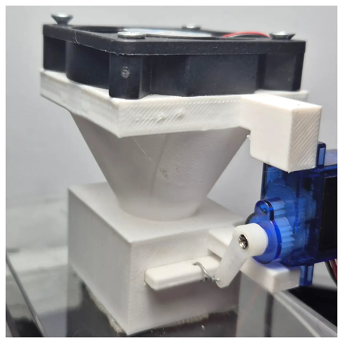 Servo Motor Controlled Vent System Cooling Ventilation Air Purification Smart Exhaust Airflow Optimization