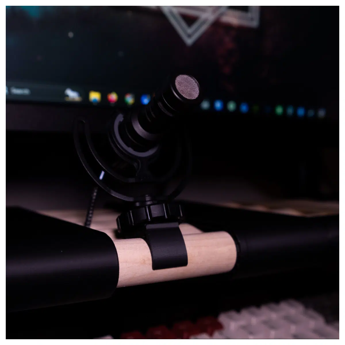 78 Inch Cold Shoe Mount Bar 22mm Pin Photography Accessory Video Support Stable Shooting