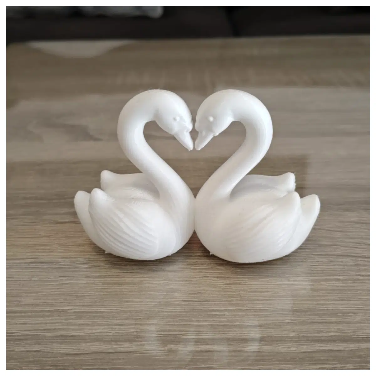 Valentine s Day Swan Figurine Romantic Love Gift Symmetrical Decoration Couple Gift Ornament