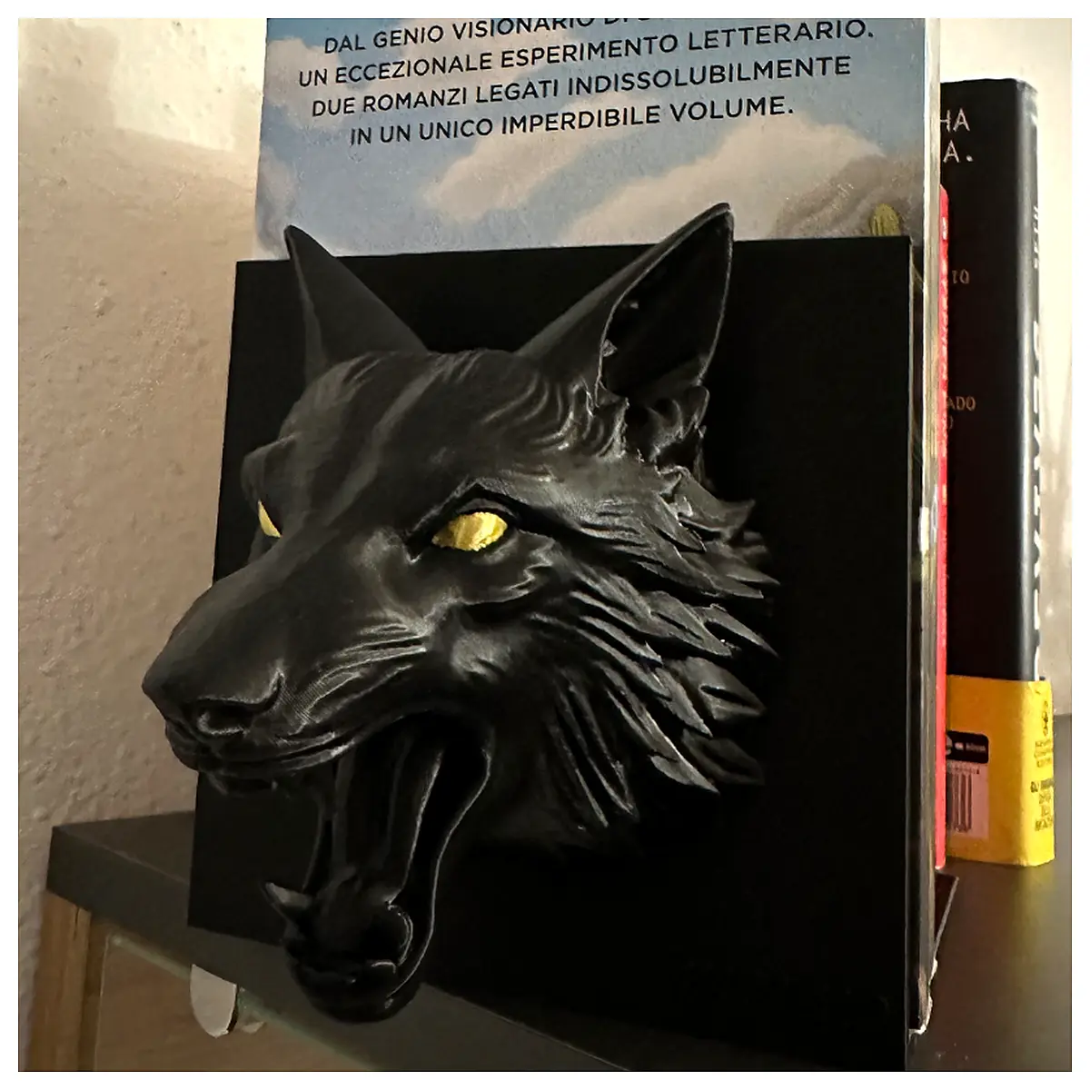 Wolf Book Stand Shelf Game Books Collection Throne Collectible