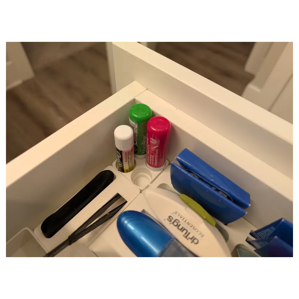 Lip Balm Organizer Holder Multi Compartment Desktop Storage Case Lipstick Display Case Makeup Brush Holder Accessory