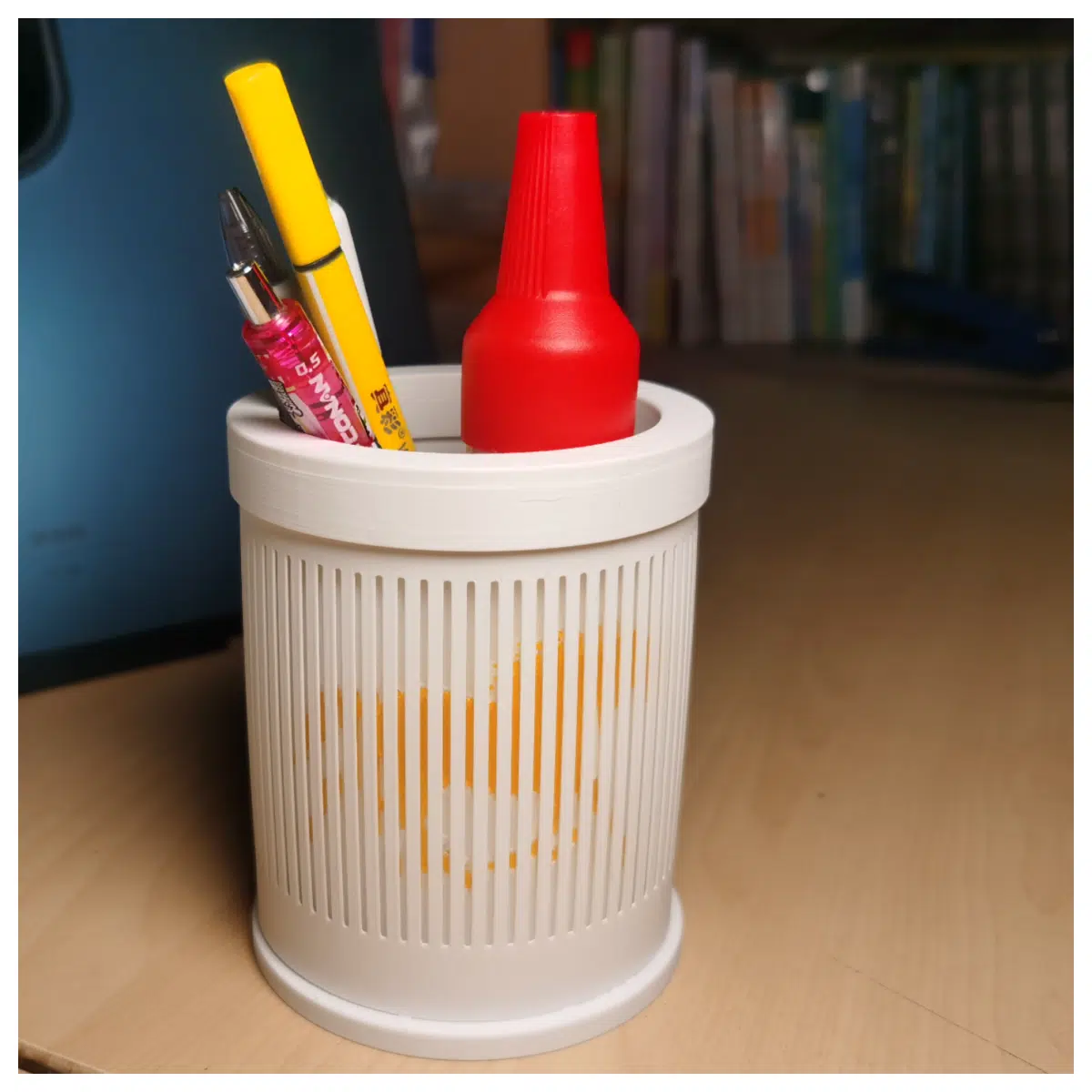 Striped Grids Animation Moore s Tapes Pencil Holder Animation Effect Success Visual Design