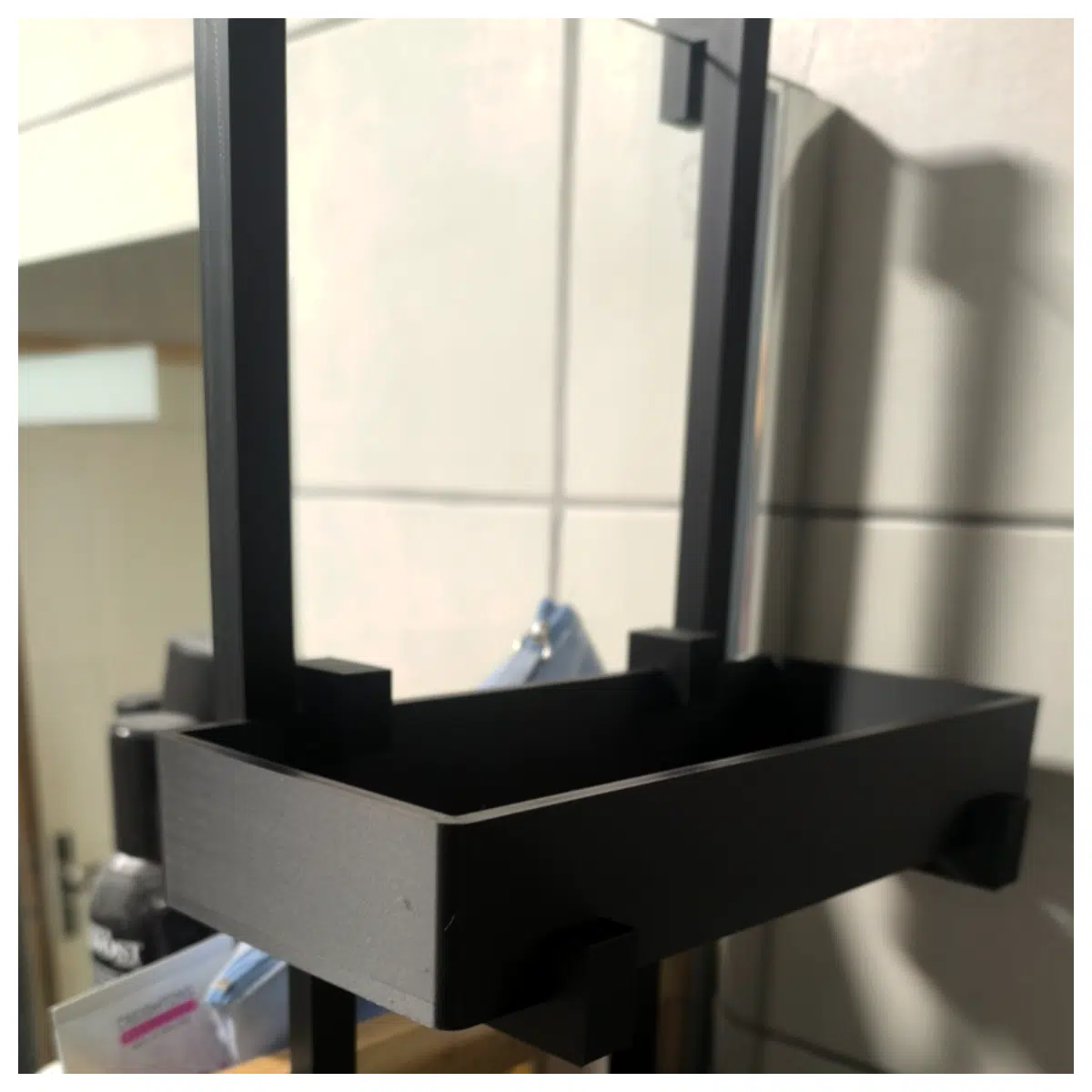 Shower Gel Holder Phone Stand Bathroom Shelf Mobile Stand Accessory Holder Support