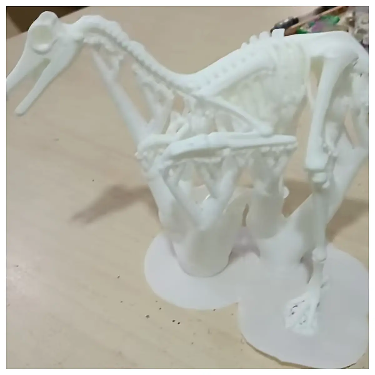 Linhhe Single Clawed Raptor Dinosaur Model Toy Gift Kids Collection Assembly Model Puzzle Educational Toys