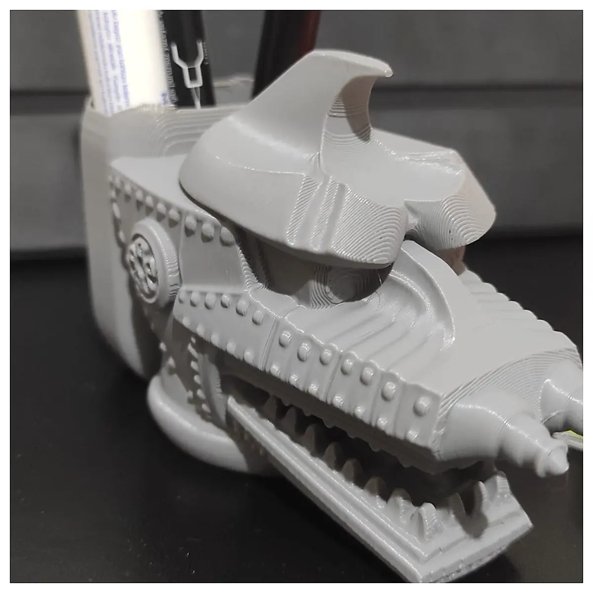 Mecha Beast Pen Holder Creative Desk Decor Mechanical Toy Collection Design Display Stand