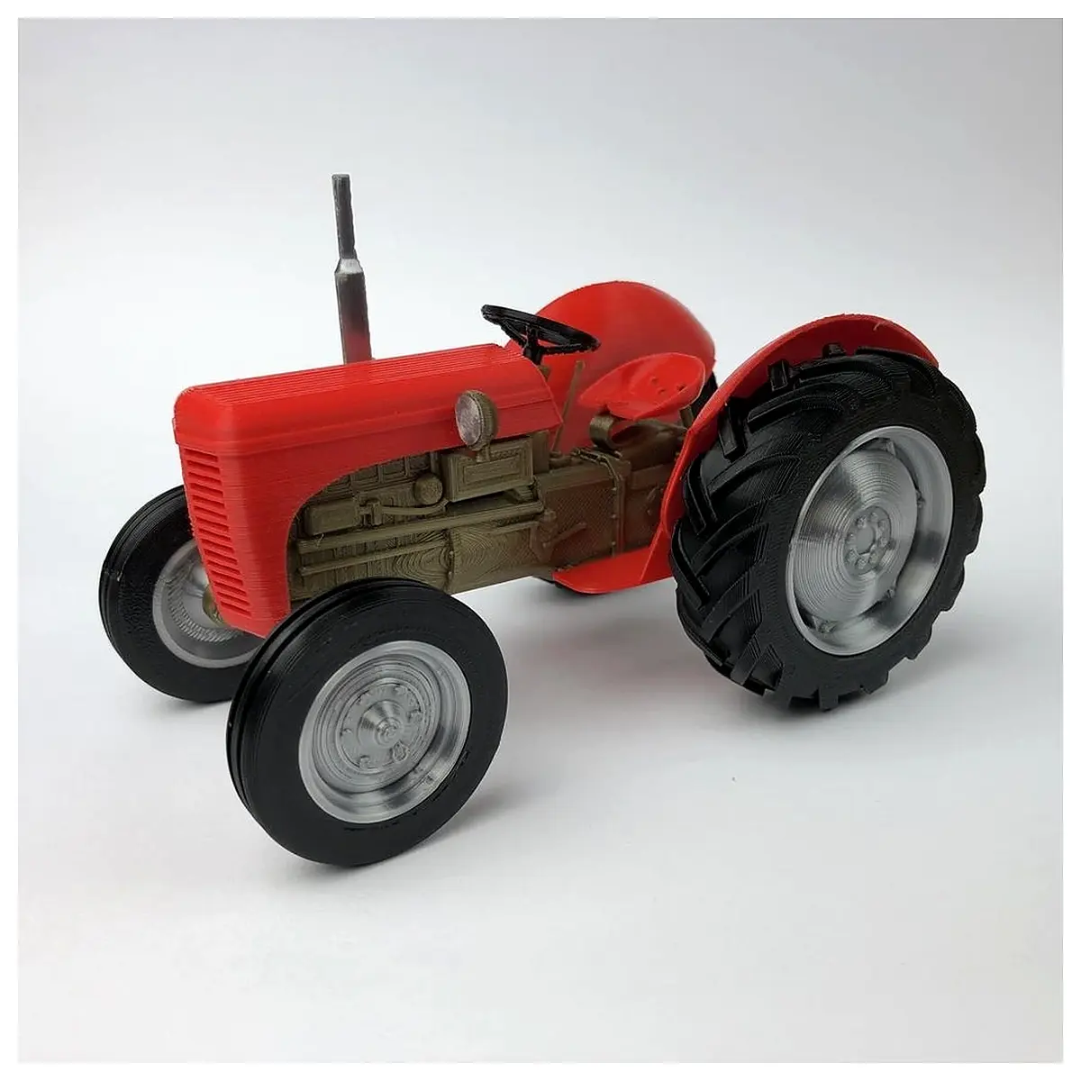 Tractor Model Ferguson TE20 Scale Model Agricultural Toy Simulation Parts Assembly Set