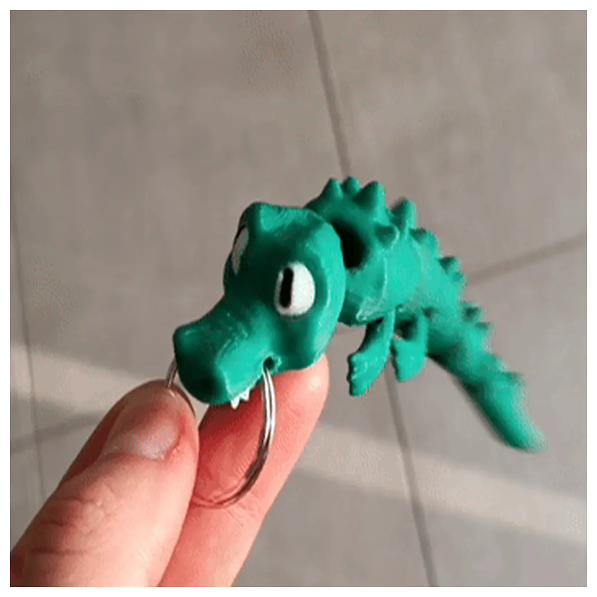 Moving Keychain Miniature Figurine Fun Decoration Keyring Accessory Animal Charm Gift Idea