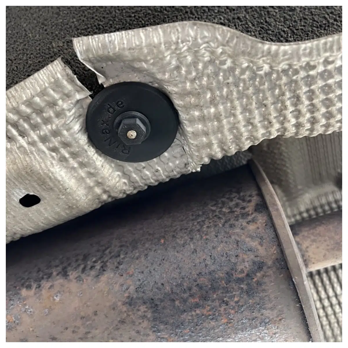 Car Sunshade Repair Guide Noise Reduction Insulation Quiet Interior DIY Repair Solution Window Shade