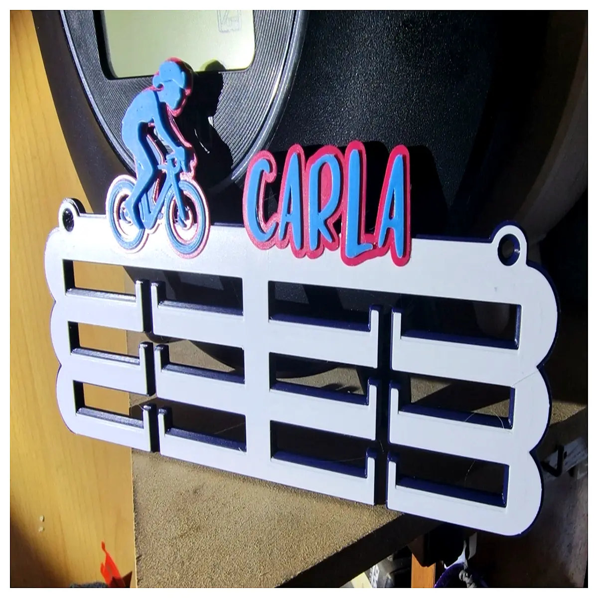 Award Display Stand Wall Mounting Trophy Holder Showcase Decoration Display Perpetual Memory