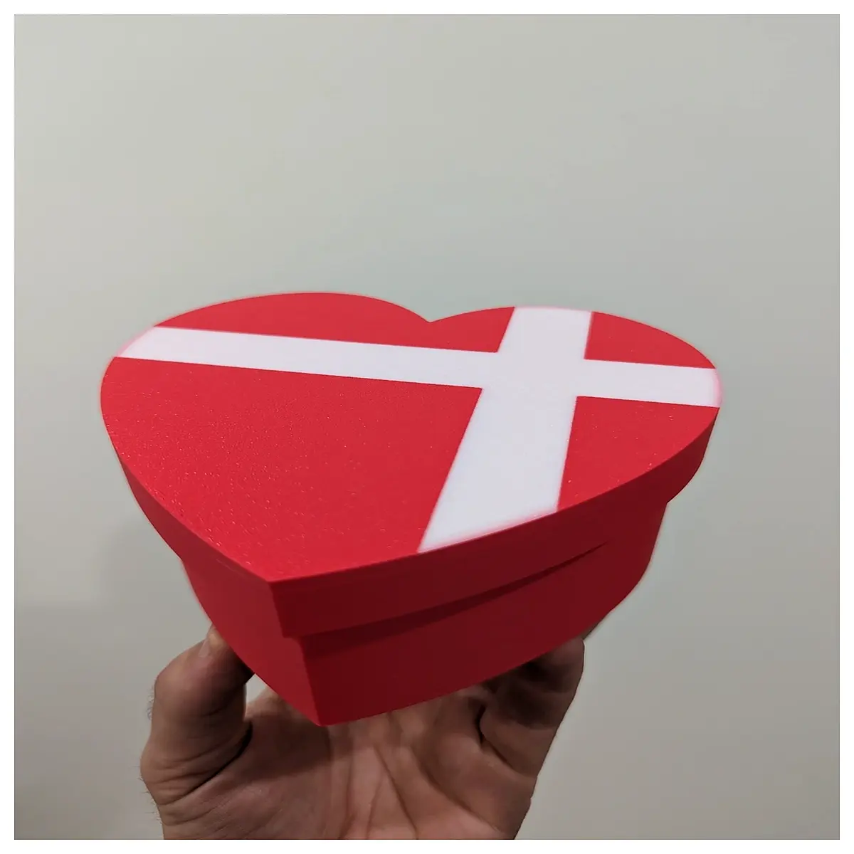 shaped gift box with lid for jewelry small storage container romantic packaging cute keepsake chest