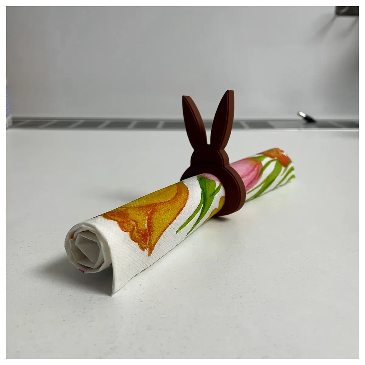 Easter Bunny Tabletop Display Rack Festive Decoration Linen Holder Holiday Centerpiece Easter Decor Rabbit Shelf Accessory
