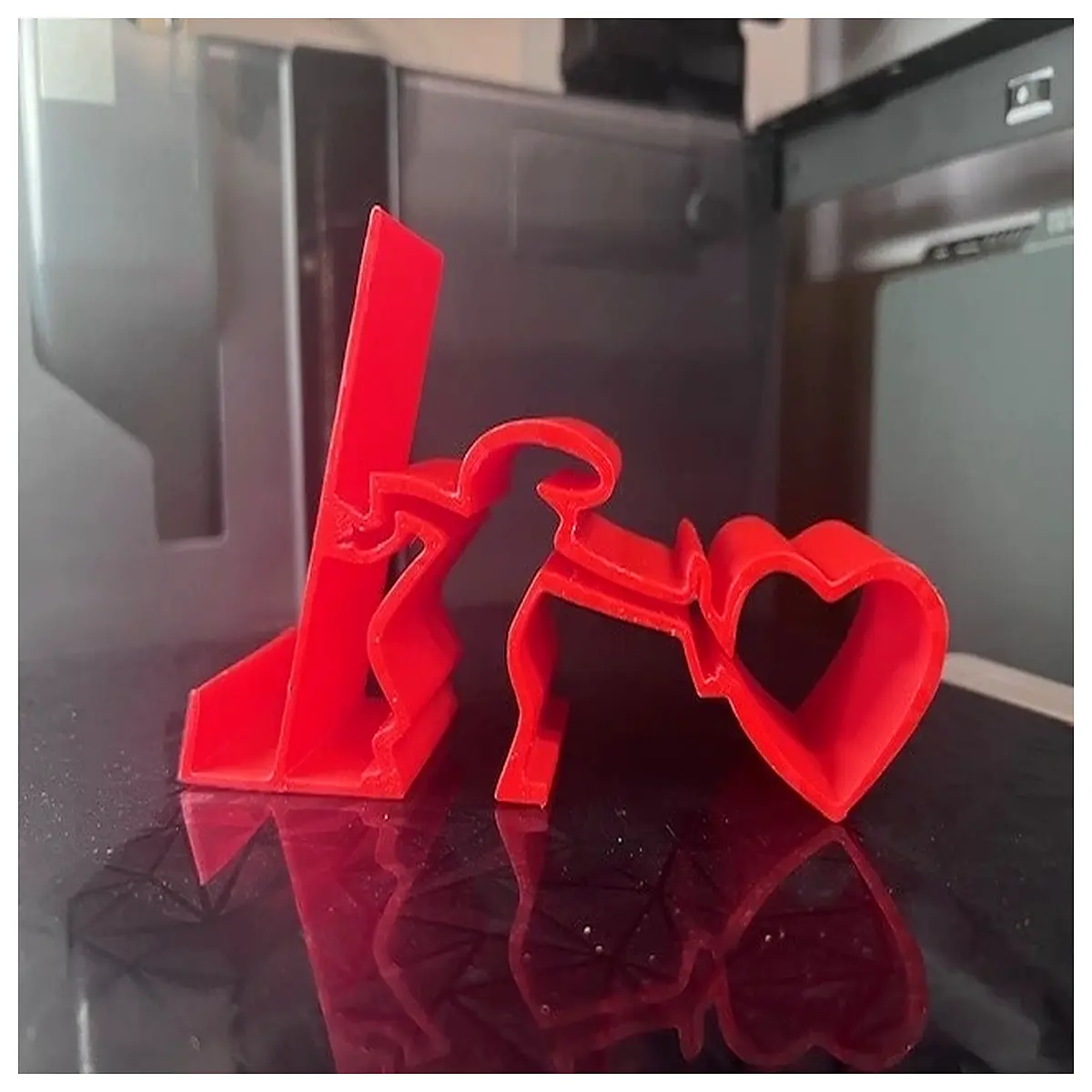 valentine s day shaped phone holder romantic couples desktop organizer